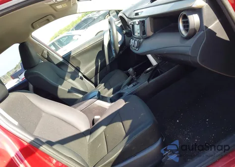 2015 Toyota Rav4 Le z USA, uszkodzony, nr VIN JTMBFREV2FJ036680